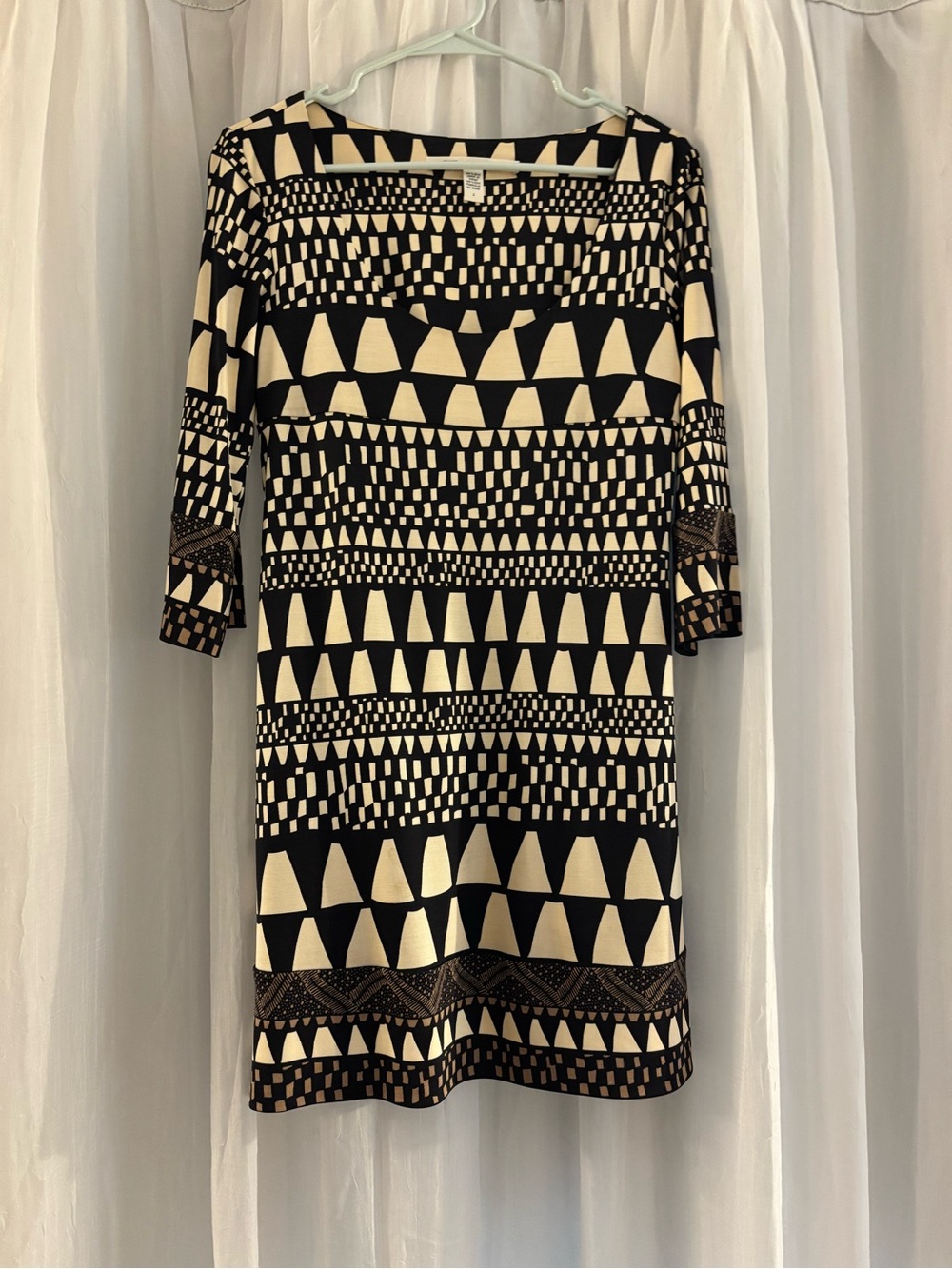 Diane von Furstenberg 100% Silk Geometric Print Shift Dress